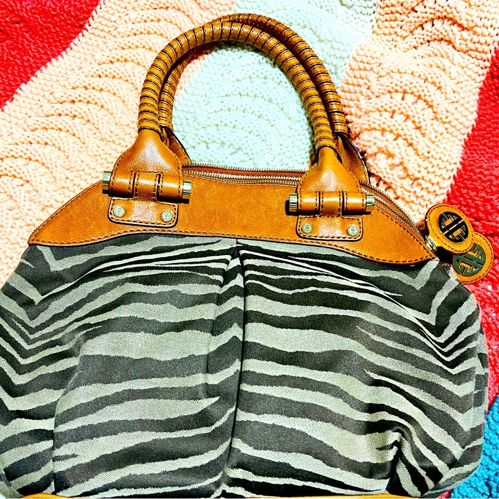 Amazing VTG Antonio Melani Purse 🌟FREE Shipping